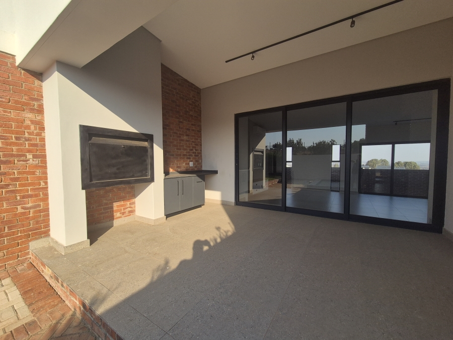 3 Bedroom Property for Sale in Helderzicht Eco Estate North West